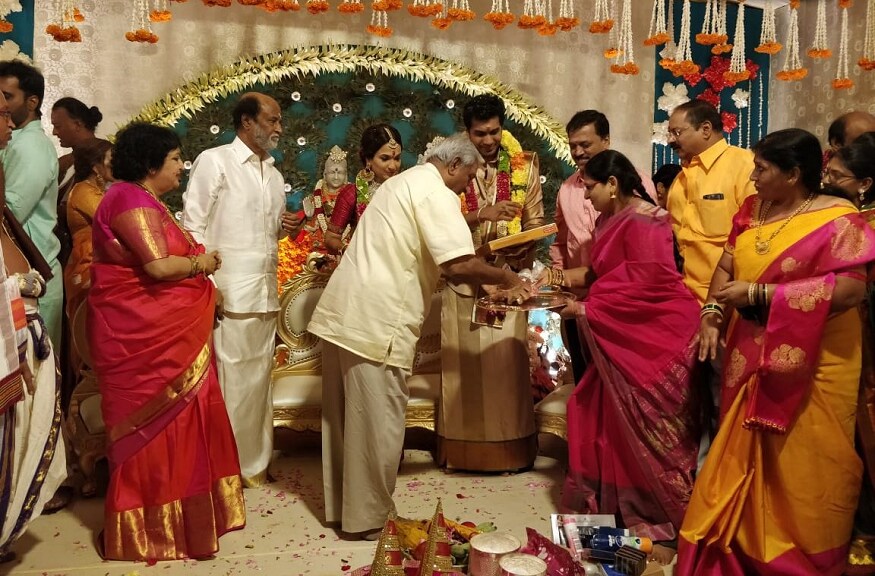 சென்னையிலுள்ள நட்சத்திர ஹோட்டலில் ரஜினிகாந்தின் இரண்டாவது மகள் சௌந்தர்யாவின் திருமணம் நடைபெற்றது. இதில் தமிழக முதல்வர் தொடங்கி அரசியல் பிரபலங்களும், திரைத்துறைப் பிரபலங்களும் கலந்து கொண்டனர். சென்னையிலுள்ள நட்சத்திர ஹோட்டலில் ரஜினிகாந்தின் இரண்டாவது மகள் சௌந்தர்யாவின் திருமணம் நடைபெற்றது. இதில் தமிழக முதல்வர் தொடங்கி அரசியல் பிரபலங்களும், திரைத்துறைப் பிரபலங்களும் கலந்து கொண்டனர்.