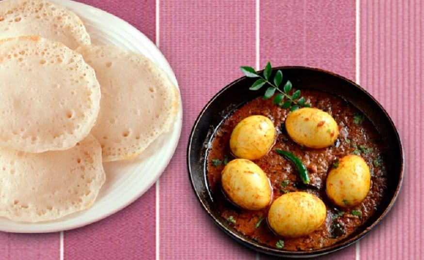 முட்டை : புரோட்டின் நிறைந்த முட்டையில் நைட்ரஜனும் அதிகமாக இருக்கும். அதை மறுமுறை சூடுபடுத்தினால் விஷமாக மாறும். எனவே முட்டையை சமைத்தவுடனே சாப்பிடுவிடவும் அல்லது நீண்ட நேரத்திற்கு பிறகு சாப்பிட்டாலும் சூடுபடுத்தாமல் அப்படியே சாப்பிடுங்கள். முட்டை : புரோட்டின் நிறைந்த முட்டையில் நைட்ரஜனும் அதிகமாக இருக்கும். அதை மறுமுறை சூடுபடுத்தினால் விஷமாக மாறும். எனவே முட்டையை சமைத்தவுடனே சாப்பிடுவிடவும் அல்லது நீண்ட நேரத்திற்கு பிறகு சாப்பிட்டாலும் சூடுபடுத்தாமல் அப்படியே சாப்பிடுங்கள்.