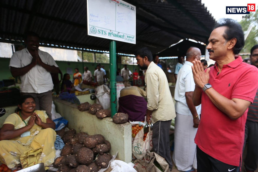  இதற்காக அவர் தர்மபுரியில் உள்ள தனியார் தங்கும் விடுதியில் தங்கியிருந்தார்.