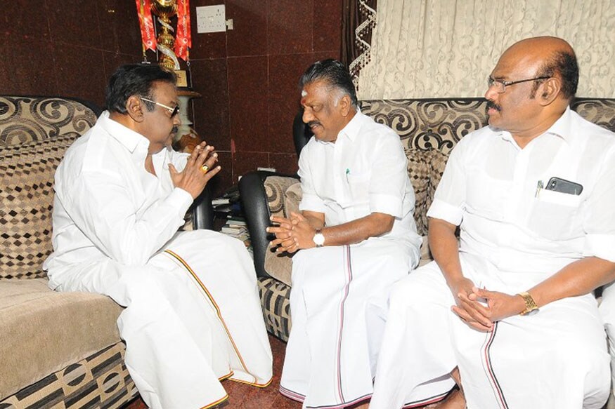 உடல்நல பாதிப்பின் காரணமாக, இத்தனை நாளாக தே.மு.தி.க பொதுச் செயலாளர் விஜயகாந்த் தேர்தல் பிரசாரத்தில் பங்கேற்காமல் இருந்துவந்தார். உடல்நல பாதிப்பின் காரணமாக, இத்தனை நாளாக தே.மு.தி.க பொதுச் செயலாளர் விஜயகாந்த் தேர்தல் பிரசாரத்தில் பங்கேற்காமல் இருந்துவந்தார்.