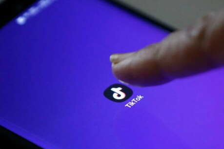 டிக் டாக் செயலியை கூகுள், ஆப்பிள் ஸ்டோர்களிலிருந்து நீக்கக் கூறிய மத்திய அரசு! டிக் டாக் செயலியை கூகுள், ஆப்பிள் ஸ்டோர்களிலிருந்து நீக்கக் கூறிய மத்திய அரசு!