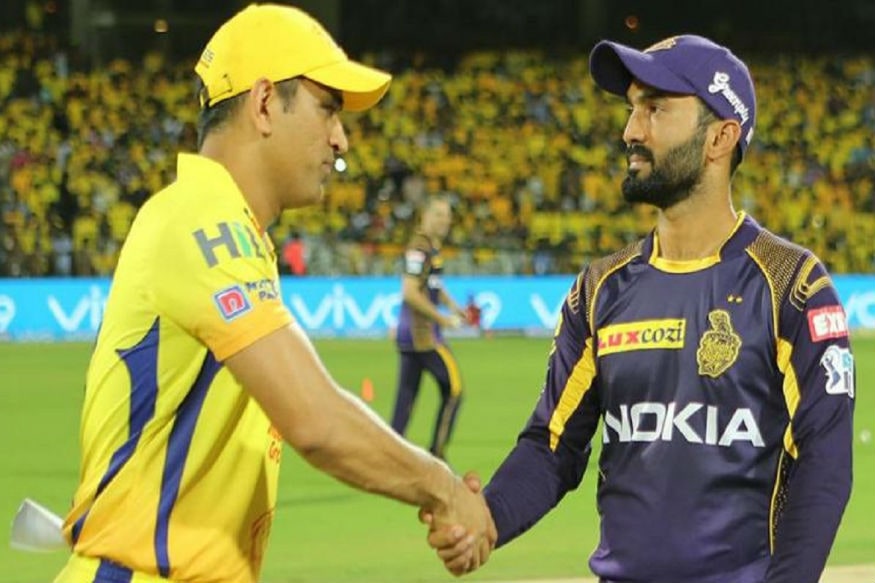 Dhoni vs Dinesh Karthik,