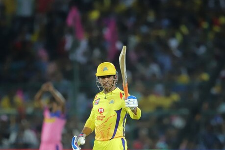 தோனி, அம்பதி ராயுடு அதிரடி! கடைசி ஓவரில் சென்னை அணி த்ரில் வெற்றி தோனி, அம்பதி ராயுடு அதிரடி! கடைசி ஓவரில் சென்னை அணி த்ரில் வெற்றி