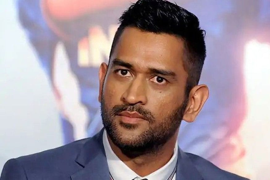 இதற்கு அனுமதி கேட்டு பிசிசிஐ தலைவர் கங்குலிக்கு அந்நிறுவனம் இ-மெயிலும் அனுப்பி உள்ளது. மேலும் இந்திய அணியின் முன்னாள் கேப்டன் மகேந்திர சிங் தோனியை கவுரவ வர்னணையாளராக பங்கேற்க வருமாறு ஸ்டார் ஸ்போர்ட்ஸ் நிறுவனம் அழைப்பு விடுத்து உள்ளது. இதையடுத்து வர்னணையாளர் குழுவில் தோனியும் இணைவாரா என்று எதிர்பார்ப்பு கிளம்பி உள்ளது. இதற்கு அனுமதி கேட்டு பிசிசிஐ தலைவர் கங்குலிக்கு அந்நிறுவனம் இ-மெயிலும் அனுப்பி உள்ளது. மேலும் இந்திய அணியின் முன்னாள் கேப்டன் மகேந்திர சிங் தோனியை கவுரவ வர்னணையாளராக பங்கேற்க வருமாறு ஸ்டார் ஸ்போர்ட்ஸ் நிறுவனம் அழைப்பு விடுத்து உள்ளது. இதையடுத்து வர்னணையாளர் குழுவில் தோனியும் இணைவாரா என்று எதிர்பார்ப்பு கிளம்பி உள்ளது.