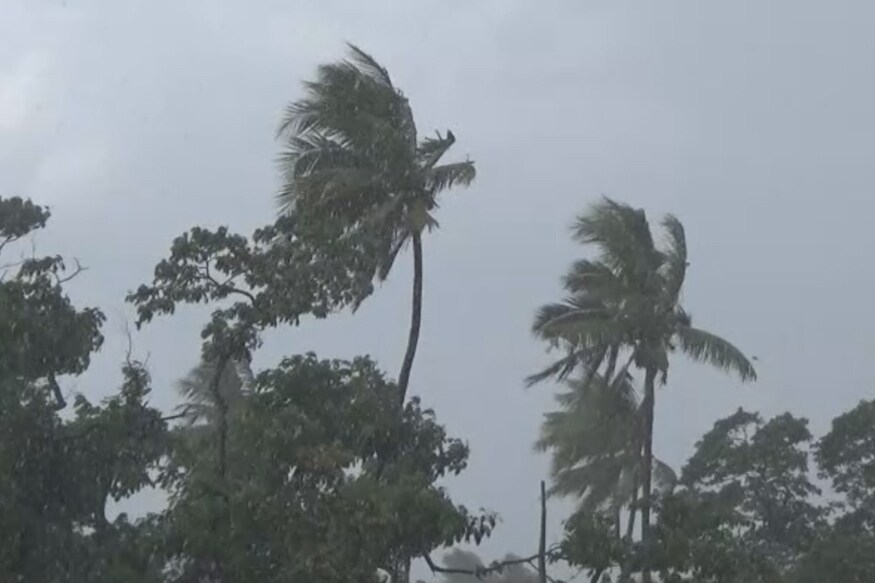 மேலும் கோவை பெரியநாயக்கன்பாளையம், ஈரோடு, மணப்பாறை உள்ளிட்ட இடங்களில் 2செ.மீ மழை பதிவாகி உள்ளது. மேலும் கோவை பெரியநாயக்கன்பாளையம், ஈரோடு, மணப்பாறை உள்ளிட்ட இடங்களில் 2செ.மீ மழை பதிவாகி உள்ளது.
