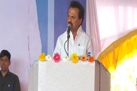 தமிழிசை வீட்டில் சோதனை நடத்துவார்களா? வருமானவரித்துறைக்கு மு.க.ஸ்டாலின் கேள்வி தமிழிசை வீட்டில் சோதனை நடத்துவார்களா? வருமானவரித்துறைக்கு மு.க.ஸ்டாலின் கேள்வி