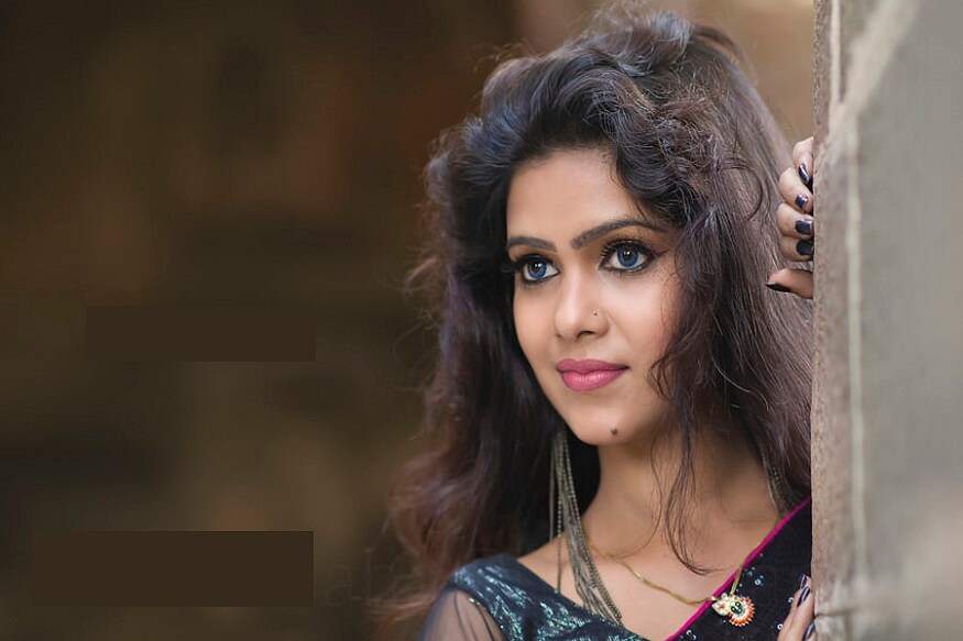 வயதானாலும் யாருக்குத்தான் இளமையாக இருக்கப் பிடிக்காது. முப்பது வயதைக் கடந்தாலே நாம் வயதாகிவிட்டோமோ என்ற எண்ணம் வந்துவிடும். இதைத் தவிர்க்க இந்த சமயலறைக் குறிப்புகளைப் பின்பற்றுங்கள். பின் அனைவரும் ’உங்கள் இளமையின் ரகசியம் என்ன’ என்று கேட்பார்கள். வயதானாலும் யாருக்குத்தான் இளமையாக இருக்கப் பிடிக்காது. முப்பது வயதைக் கடந்தாலே நாம் வயதாகிவிட்டோமோ என்ற எண்ணம் வந்துவிடும். இதைத் தவிர்க்க இந்த சமயலறைக் குறிப்புகளைப் பின்பற்றுங்கள். பின் அனைவரும் ’உங்கள் இளமையின் ரகசியம் என்ன’ என்று கேட்பார்கள்.