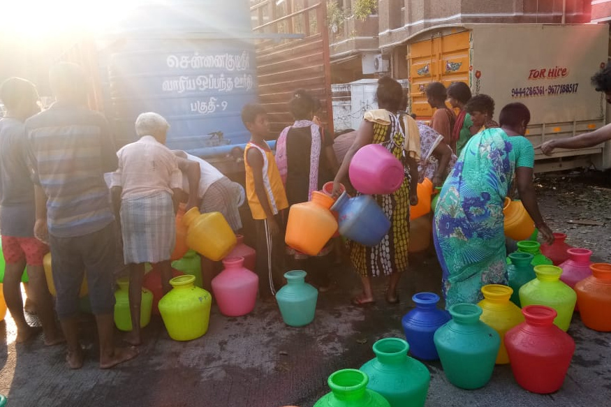 அதிக பணம் கொடுத்து குடிநீரை வாங்குவதாக வேதனை