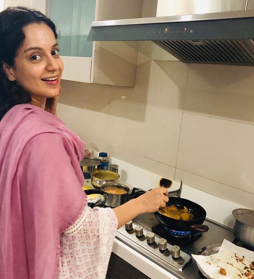 மக்களவைத் தேர்தலில் பிரதமர் மோடி அதிக வாக்குகள் வித்யாசத்தில் வெற்றி பெற்றார். உலகத் தலைவர்கள் அனைவரும் ட்விட்டர் , ஃபோன் என வாழ்த்து தெரிவித்து வருன்கிறனர். மக்களவைத் தேர்தலில் பிரதமர் மோடி அதிக வாக்குகள் வித்யாசத்தில் வெற்றி பெற்றார். உலகத் தலைவர்கள் அனைவரும் ட்விட்டர் , ஃபோன் என வாழ்த்து தெரிவித்து வருன்கிறனர்.