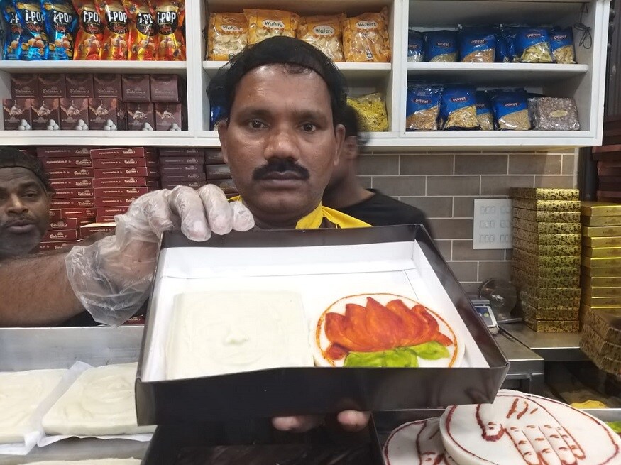 நாடு முழுவதும் முன்னிலை நிலவரம் வெளியாகியுள்ள 542 தொகுதிகளில் பா.ஜ.க கூட்டணி பெரும்பாலான தொகுதிகளில் முன்னிலையில் இருக்கிறது. காங்கிரஸ் கூட்டணி 88 தொகுதிகளில் மட்டுமே முன்னிலையில் உள்ளது. நாடு முழுவதும் முன்னிலை நிலவரம் வெளியாகியுள்ள 542 தொகுதிகளில் பா.ஜ.க கூட்டணி பெரும்பாலான தொகுதிகளில் முன்னிலையில் இருக்கிறது. காங்கிரஸ் கூட்டணி 88 தொகுதிகளில் மட்டுமே முன்னிலையில் உள்ளது.