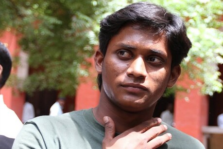 தருமபுரி இளவரசன் மரணம் தற்கொலையே.. : நீதிபதி சிங்காரவேலன் கமிஷன் அறிக்கை தருமபுரி இளவரசன் மரணம் தற்கொலையே.. : நீதிபதி சிங்காரவேலன் கமிஷன் அறிக்கை