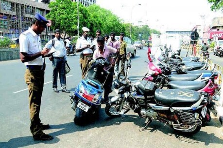 கொளுத்தும் வெயிலால் இருசக்கர வாகன ஓட்டிகள் ஹெல்மெட் அணிவதில்லை - தமிழக அரசு நீதிமன்றத்தில் பதில் கொளுத்தும் வெயிலால் இருசக்கர வாகன ஓட்டிகள் ஹெல்மெட் அணிவதில்லை - தமிழக அரசு நீதிமன்றத்தில் பதில்