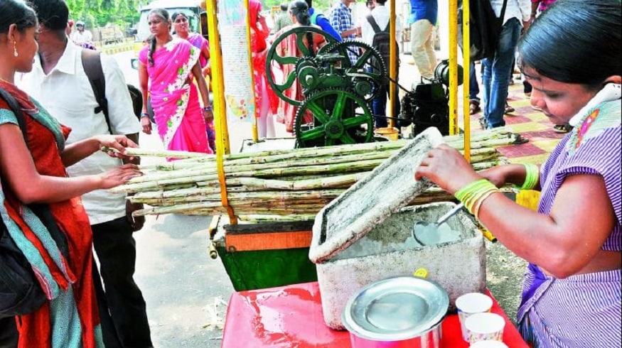ஐஸ் கட்டிகளை தெர்மாகோலில் வைப்பது உடலுக்குக் கேடு என சுகாதார அமைச்சகத்தால் தடை செய்யப்பட்டது. எனவே அதில் பயன்படுத்துகிறார்களா என்பதைக் கவனியுங்கள். ஐஸ் கட்டிகளை தெர்மாகோலில் வைப்பது உடலுக்குக் கேடு என சுகாதார அமைச்சகத்தால் தடை செய்யப்பட்டது. எனவே அதில் பயன்படுத்துகிறார்களா என்பதைக் கவனியுங்கள்.