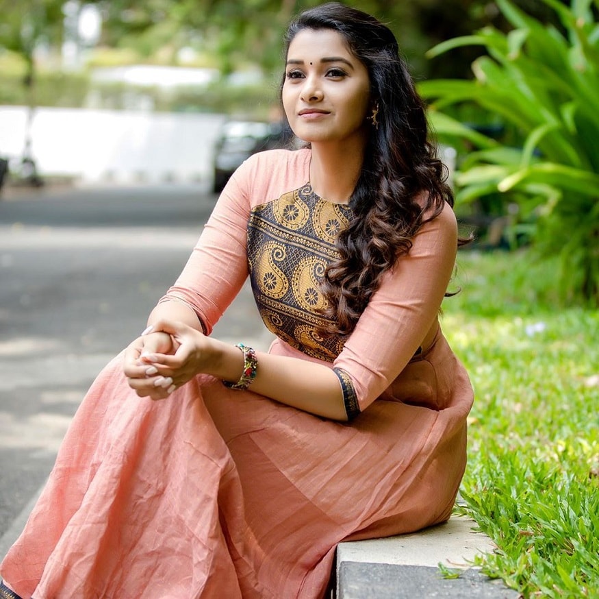 உங்களது செயல்கள் மூலம் நீங்கள் கேட்பதெல்லாம் பிரபஞ்சம் உங்களுக்கு கொடுக்கும். ஆனால் கமல்ஹாசனுடன், எனக்கு பிடித்த நடிகரான சித்தார் உடனும், காஜல் அகர்வாலுடனும் நடிப்பேன் என்று நிச்சயம் நான் நினைக்கவில்லை. உங்களது செயல்கள் மூலம் நீங்கள் கேட்பதெல்லாம் பிரபஞ்சம் உங்களுக்கு கொடுக்கும். ஆனால் கமல்ஹாசனுடன், எனக்கு பிடித்த நடிகரான சித்தார் உடனும், காஜல் அகர்வாலுடனும் நடிப்பேன் என்று நிச்சயம் நான் நினைக்கவில்லை.