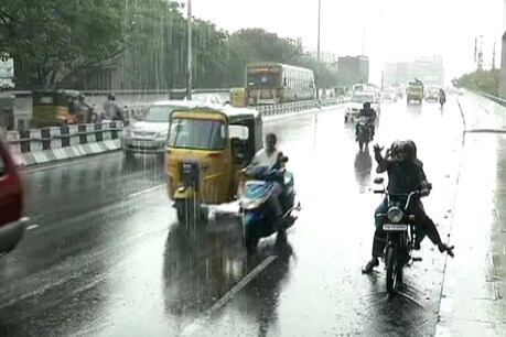 தமிழகத்தில் பரவலாக மழை: இன்றும் கனமழைக்கு வாய்ப்பு! தமிழகத்தில் பரவலாக மழை: இன்றும் கனமழைக்கு வாய்ப்பு!