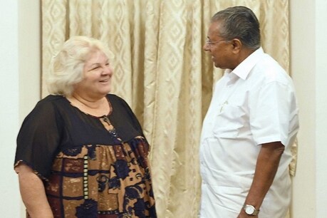 பினராயி விஜயனைச் சந்தித்துப் பேசிய சேகுவேராவின் மகள் அலெய்டா! பினராயி விஜயனைச் சந்தித்துப் பேசிய சேகுவேராவின் மகள் அலெய்டா!