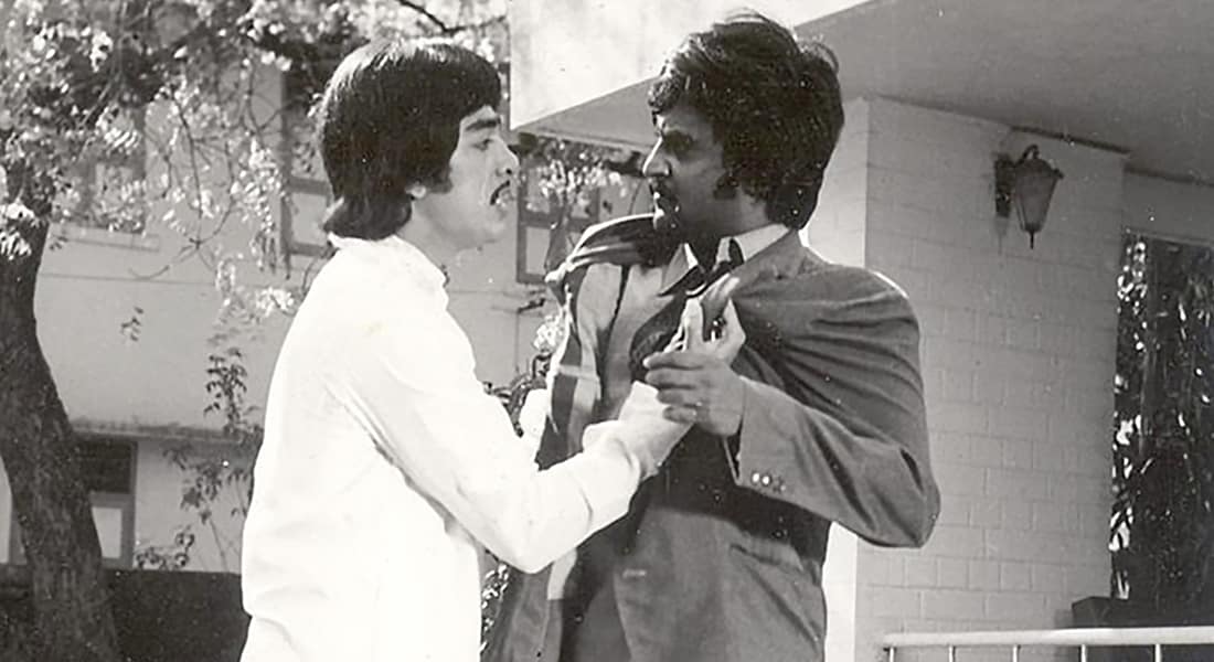 பாலசந்தர் இயக்கத்தில் 1975-ம் ஆண்டு ஆகஸ்ட் 18-ம் தேதி வெளியான அபூர்வ ராகங்கள் படம் மூலம் தமிழ் சினிமாவில் அறிமுகமானார் ரஜினிகாந்த். பாலசந்தர் இயக்கத்தில் 1975-ம் ஆண்டு ஆகஸ்ட் 18-ம் தேதி வெளியான அபூர்வ ராகங்கள் படம் மூலம் தமிழ் சினிமாவில் அறிமுகமானார் ரஜினிகாந்த்.