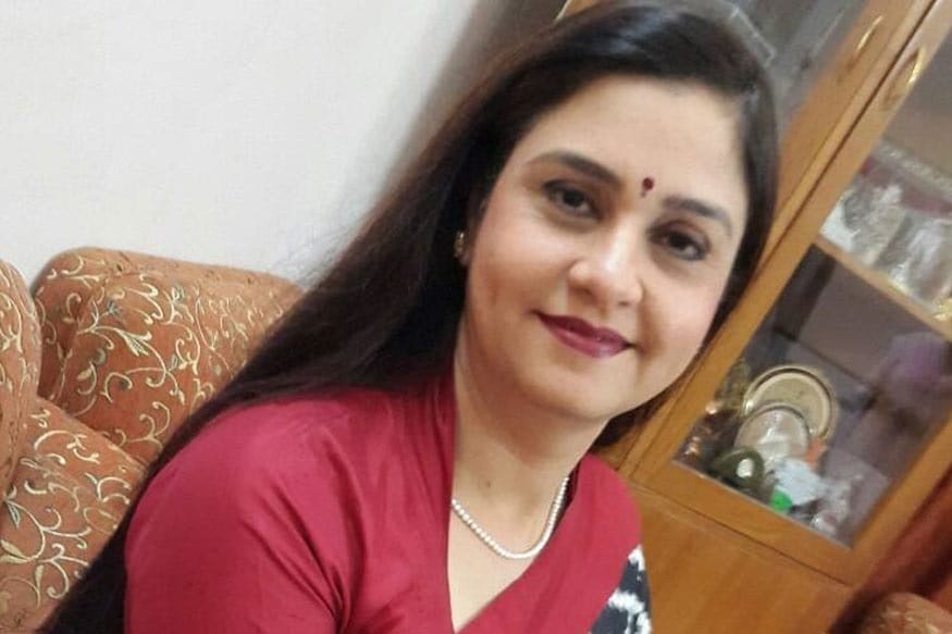 தூர்தர்ஷன் தொலைக்காட்சியின் பிரபல தொகுப்பாளினியாக இருந்த நீலம் சர்மா உடல்நலக் குறைவால் காலமானார். தூர்தர்ஷன் தொலைக்காட்சியின் பிரபல தொகுப்பாளினியாக இருந்த நீலம் சர்மா உடல்நலக் குறைவால் காலமானார்.
