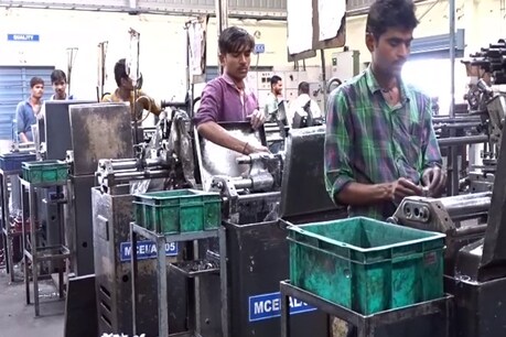 மந்தநிலையில் ஆட்டோ மொபைல் துறை: மூடும் நிலையில் சிறு குறு நிறுவனங்கள் மந்தநிலையில் ஆட்டோ மொபைல் துறை: மூடும் நிலையில் சிறு குறு நிறுவனங்கள்
