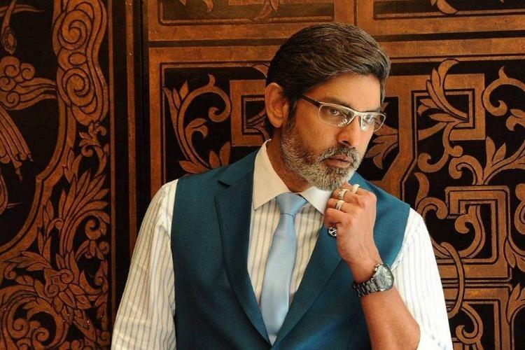 விஜய் சேதுபதி-ஸ்ருதிஹாசன் நடித்துவரும் 'லாபம்' படத்தில் முக்கியமான கதாபாத்திரத்தில் நடிக்க பிரபல தெலுங்கு நடிகர் ஜெகபதி பாபு ஒப்பந்தமாகியுள்ளார். இந்த படத்தை ஜனநாதன் இயக்க, விஜய் சேதுபதி புரோடக்ஷ்ன்ஸ் மற்றும் 7 சிஎஸ் என்டர்டெய்ன்மெண்ட் நிறுவனம் தயாரிக்கிறது விஜய் சேதுபதி-ஸ்ருதிஹாசன் நடித்துவரும் 'லாபம்' படத்தில் முக்கியமான கதாபாத்திரத்தில் நடிக்க பிரபல தெலுங்கு நடிகர் ஜெகபதி பாபு ஒப்பந்தமாகியுள்ளார். இந்த படத்தை ஜனநாதன் இயக்க, விஜய் சேதுபதி புரோடக்ஷ்ன்ஸ் மற்றும் 7 சிஎஸ் என்டர்டெய்ன்மெண்ட் நிறுவனம் தயாரிக்கிறது