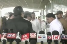 உதவியாளரைக் கன்னத்தில் அறைந்த சித்தராமையா - வீடியோ