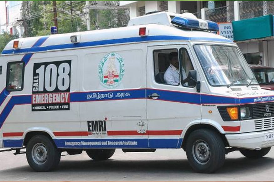 மருத்துவமனைக்கு செல்லும் வழியில் ஆம்புலன்ஸ் நிறுத்திவைக்கப்பட்ட நேரத்தில் அவர்கள் வாகனத்தில் இருந்து இறங்கி தப்பியோடினர். அவர்களை தேடும் பணிகள் நடைபெற்று வருகின்றன. மருத்துவமனைக்கு செல்லும் வழியில் ஆம்புலன்ஸ் நிறுத்திவைக்கப்பட்ட நேரத்தில் அவர்கள் வாகனத்தில் இருந்து இறங்கி தப்பியோடினர். அவர்களை தேடும் பணிகள் நடைபெற்று வருகின்றன.