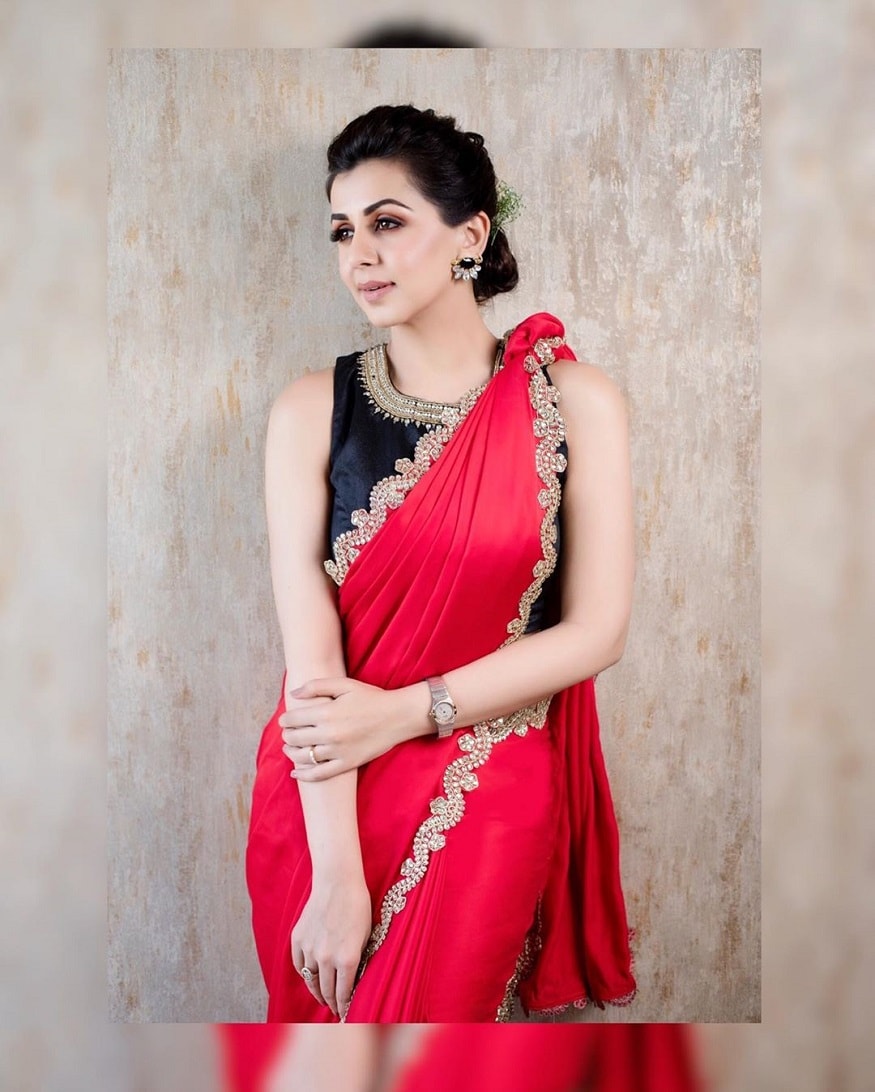 டார்லிங் படத்தில் நிஷா கேரக்டரில் நடிகர் ஜி.வி.பிரகாஷுக்கு ஜோடியாக நடித்ததன் மூலம் தமிழ் சினிமாவில் அறிமுகமானார். டார்லிங் படத்தில் நிஷா கேரக்டரில் நடிகர் ஜி.வி.பிரகாஷுக்கு ஜோடியாக நடித்ததன் மூலம் தமிழ் சினிமாவில் அறிமுகமானார்.