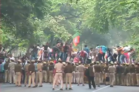 ராகுல்காந்தி மன்னிப்பு கேட்க வேண்டும்... நாடு முழுவதும் பாஜக-வினர் போராட்டம் ராகுல்காந்தி மன்னிப்பு கேட்க வேண்டும்... நாடு முழுவதும் பாஜக-வினர் போராட்டம்