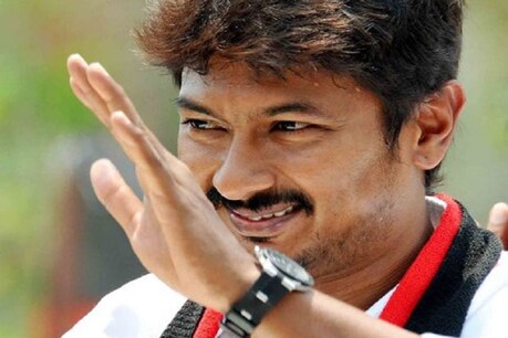 வசதியான, வயதான பெரியவர்களைச் சரியான பாதுகாப்புடன் வீட்டிலேயே விட்டுவரவும் - உதயநிதி போராட்ட அழைப்பு வசதியான, வயதான பெரியவர்களைச் சரியான பாதுகாப்புடன் வீட்டிலேயே விட்டுவரவும் - உதயநிதி போராட்ட அழைப்பு