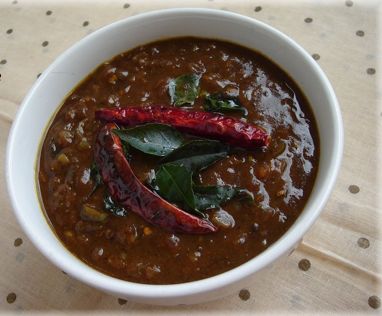 புளி தொக்கு : புளித் தொக்கு என்றாலே புளிதான் மூலதனம் என்பது அறிந்ததே..! இதில் வெங்காயம் மட்டுமல்ல தக்காளி கூட தேவைப்படாது. எனவே புளிக்குழம்பு வைத்து சோற்றில் கிளறி சாப்பிடுவதும் அதற்கு பொருத்தமான சைட்டிஷும் அட்டகாசமாக இருக்கும்.<br /><br /> புளி தொக்கு : புளித் தொக்கு என்றாலே புளிதான் மூலதனம் என்பது அறிந்ததே..! இதில் வெங்காயம் மட்டுமல்ல தக்காளி கூட தேவைப்படாது. எனவே புளிக்குழம்பு வைத்து சோற்றில் கிளறி சாப்பிடுவதும் அதற்கு பொருத்தமான சைட்டிஷும் அட்டகாசமாக இருக்கும்.<br /><br />