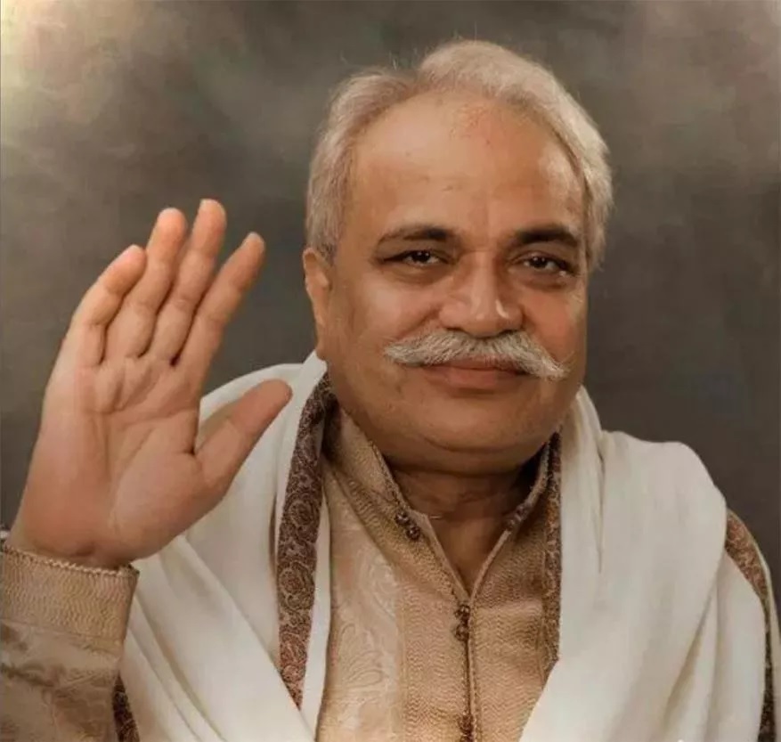  நிர்மல் பாபா : ஆன்மீக சொற்பொழிவு மற்றும் சிந்தனைகளால் பலரை கவர்ந்தவர். போலியான சாதுக்களின் பெயரை இவர் குறிப்பிட்டு இருந்ததால் சர்ச்சையில் சிக்கி பரபரப்பை ஏற்படுத்தினார்.