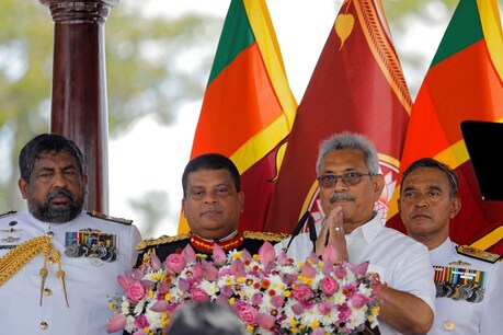 இலங்கைச் சுதந்திர தின விழாவில் இனி தமிழில் கீதம் இசைக்கப்படாது..! இலங்கைச் சுதந்திர தின விழாவில் இனி தமிழில் கீதம் இசைக்கப்படாது..!