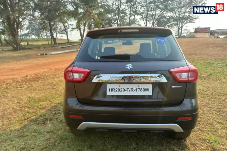 இந்தியாவில் அறிமுகம் செய்யப்பட்டுள்ள மாருதி சுசுகி விட்டாரா பிரெஸ்ஸா பெட்ரோல் (Image: Arjit Garg/News18.com) இந்தியாவில் அறிமுகம் செய்யப்பட்டுள்ள மாருதி சுசுகி விட்டாரா பிரெஸ்ஸா பெட்ரோல் (Image: Arjit Garg/News18.com)