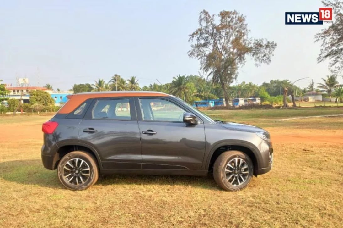 இந்தியாவில் அறிமுகம் செய்யப்பட்டுள்ள மாருதி சுசுகி விட்டாரா பிரெஸ்ஸா பெட்ரோல் (Image: Arjit Garg/News18.com) இந்தியாவில் அறிமுகம் செய்யப்பட்டுள்ள மாருதி சுசுகி விட்டாரா பிரெஸ்ஸா பெட்ரோல் (Image: Arjit Garg/News18.com)