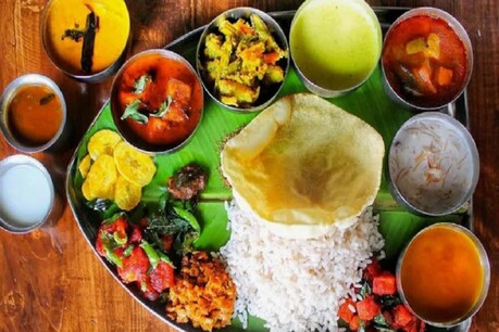 மாமியார்-மருமகள் ஒருவருக்கொருவர் சோறு ஊட்டிக்கொண்டால் காசே வேண்டாம்: பிரபல ஓட்டல் அசத்தல் ஆஃபர் மாமியார்-மருமகள் ஒருவருக்கொருவர் சோறு ஊட்டிக்கொண்டால் காசே வேண்டாம்: பிரபல ஓட்டல் அசத்தல் ஆஃபர்