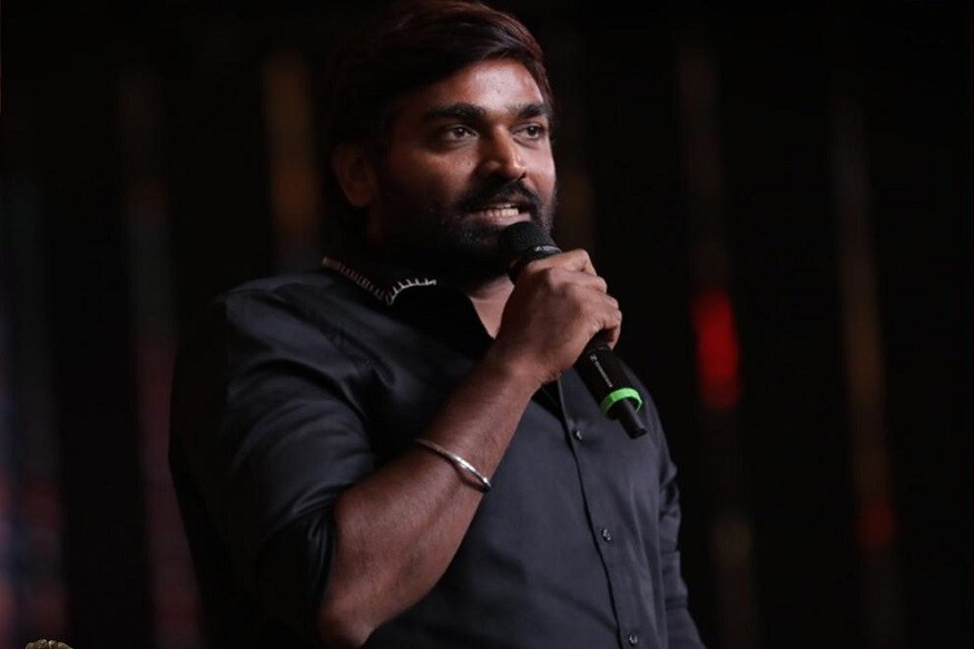மக்கள் செல்வன் என்று ரசிகர்களால் அழைக்கப்படும் விஜய் சேதுபதி கடந்த 2018-ம் ஆண்டு மே மாதத்தில் தனக்கென ட்விட்டரில் புதிய கணக்கை தொடங்கினார். மக்கள் செல்வன் என்று ரசிகர்களால் அழைக்கப்படும் விஜய் சேதுபதி கடந்த 2018-ம் ஆண்டு மே மாதத்தில் தனக்கென ட்விட்டரில் புதிய கணக்கை தொடங்கினார்.