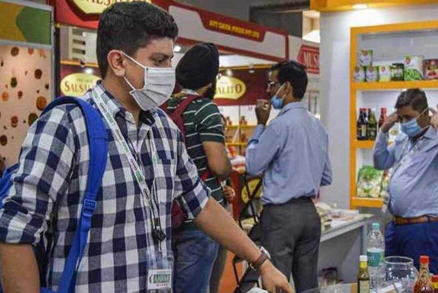சீனாவில் தொடங்கி தற்போது உலகிற்கே அச்சுறுத்தலாக கொரோனா வைரஸ் மாறியுள்ளது. தற்போது வரை, 3 ஆயிரத்திற்கும் அதிகமானோர் உயிரிழந்துள்ளனர். சீனாவில் தொடங்கி தற்போது உலகிற்கே அச்சுறுத்தலாக கொரோனா வைரஸ் மாறியுள்ளது. தற்போது வரை, 3 ஆயிரத்திற்கும் அதிகமானோர் உயிரிழந்துள்ளனர்.