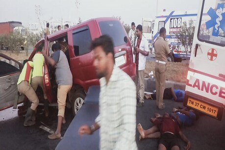 திருப்பூர்: ஓட்டுநர், சுற்றுலா சென்ற மாணவர்கள் உட்பட 6 பேர் உயிரிழப்பு..! திருப்பூர்: ஓட்டுநர், சுற்றுலா சென்ற மாணவர்கள் உட்பட 6 பேர் உயிரிழப்பு..!