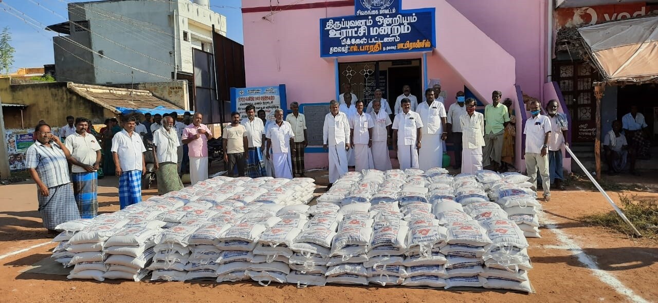 மேலும் அருகில் உள்ள கிராமங்களான வேம்பத்துர்,மிக்கேல்பட்டினம் கிராமங்களை உள்ளடக்கிய இந்திர நகர் ,அழகபுரி,லட்சுமிபுரம், கற்பக விநாயகபுரம் ஆகிய கிராமங்களில் உள்ள 1000 குடும்பங்களுக்கும் வழங்கியுள்ளார். மேலும் அருகில் உள்ள கிராமங்களான வேம்பத்துர்,மிக்கேல்பட்டினம் கிராமங்களை உள்ளடக்கிய இந்திர நகர் ,அழகபுரி,லட்சுமிபுரம், கற்பக விநாயகபுரம் ஆகிய கிராமங்களில் உள்ள 1000 குடும்பங்களுக்கும் வழங்கியுள்ளார்.