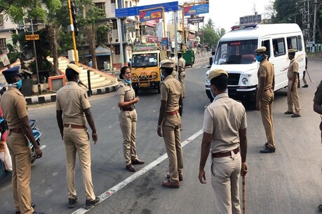 முகக்கவசம் இல்லாமல் வெளியில் வந்தால் கடும் நடவடிக்கை எடுக்கப்படும்: கடலூர் ஆட்சியர் எச்சரிக்கை! முகக்கவசம் இல்லாமல் வெளியில் வந்தால் கடும் நடவடிக்கை எடுக்கப்படும்: கடலூர் ஆட்சியர் எச்சரிக்கை!