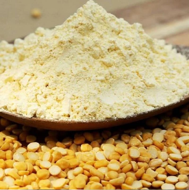 கடலை மாவு , தயிர் : முகத்தில் உள்ள இறந்த செல்கள், கிருமிகளை அகற்ற ஒரு ஸ்பூன் கடலை மாவுடன் 2 ஸ்பூன் தயிர் கலந்து முகத்தில் அப்ளை செய்து 20 நிமிடங்கள் கழித்து கழுவுங்கள். கடலை மாவு , தயிர் : முகத்தில் உள்ள இறந்த செல்கள், கிருமிகளை அகற்ற ஒரு ஸ்பூன் கடலை மாவுடன் 2 ஸ்பூன் தயிர் கலந்து முகத்தில் அப்ளை செய்து 20 நிமிடங்கள் கழித்து கழுவுங்கள்.