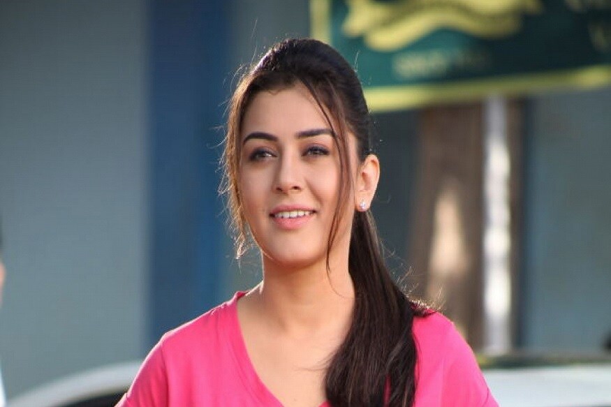 சின்ன குஷ்பு என்று அழைக்கப்பட்ட அவர், தமிழ் மற்றும் தெலுங்கு திரையுலகின் முன்னணி கதாநாயகர்கள் உடன் ஜோடியாக நடித்துள்ளார். சின்ன குஷ்பு என்று அழைக்கப்பட்ட அவர், தமிழ் மற்றும் தெலுங்கு திரையுலகின் முன்னணி கதாநாயகர்கள் உடன் ஜோடியாக நடித்துள்ளார்.