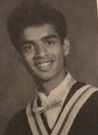  மாதவன் எல்லோரையும் போல கல்லூரி சென்று படித்து எலெக்ட்ரானிக்ஸ் பிரிவில் பட்டம் வாங்கியவர். (Twitter/Photo)