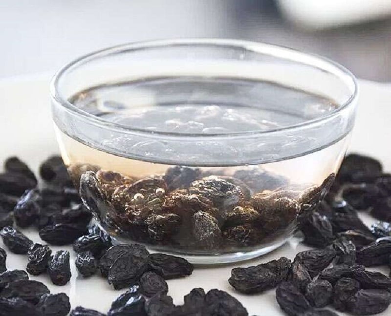 காய்ந்த திராட்சை மற்றும் குங்குமப் பூ : காய்ந்த கருப்பு திராட்சை மற்றும் குங்குமப் பூ இரண்டையும் இரவு தூங்கும் முன் ஊற வைத்து மறுநாள் காலை வெறும் வயிற்றில் சாப்பிட்டு வர வயிற்று வலி குறையும். காய்ந்த திராட்சை மற்றும் குங்குமப் பூ : காய்ந்த கருப்பு திராட்சை மற்றும் குங்குமப் பூ இரண்டையும் இரவு தூங்கும் முன் ஊற வைத்து மறுநாள் காலை வெறும் வயிற்றில் சாப்பிட்டு வர வயிற்று வலி குறையும்.