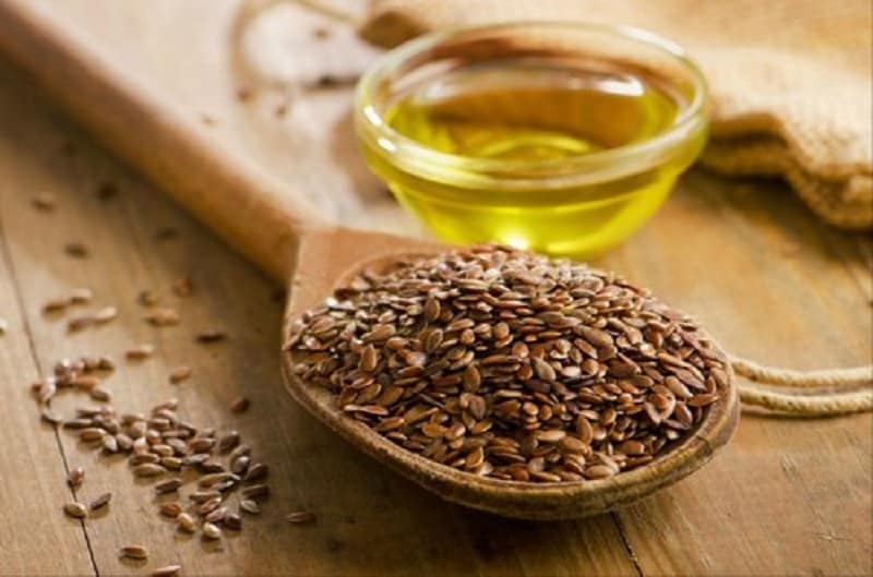 ஆளிவிதை எண்ணெய் : இதில் ஒமேகா 3 ஃபேட்டி ஆசிட் நிறைவாக உள்ளது. செரிமானத்திற்கு நல்லது. நோய் அழற்சிகளை அழிக்கும் ஆற்றல் கொண்டது. ஆளிவிதை எண்ணெய் : இதில் ஒமேகா 3 ஃபேட்டி ஆசிட் நிறைவாக உள்ளது. செரிமானத்திற்கு நல்லது. நோய் அழற்சிகளை அழிக்கும் ஆற்றல் கொண்டது.