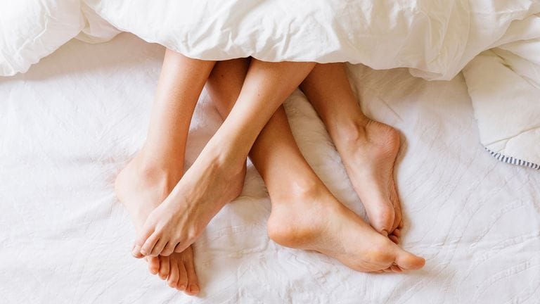 Kinsey Institute for research in Sex நடத்திய ஆய்வுப் படி இளம் வயது 18 முதல் 29 வயதுக்கு உட்பட்டவர்கள் எனில் வருடத்திற்கு 112 முறை உடலுறவு கொள்கின்றனர். அப்படியானால் வாரம் இரண்டு முறை உடலுறவு கொள்வதாகவும் இந்த போக்கு நல்லது என்றும் தெரிவிக்கின்றனர். Kinsey Institute for research in Sex நடத்திய ஆய்வுப் படி இளம் வயது 18 முதல் 29 வயதுக்கு உட்பட்டவர்கள் எனில் வருடத்திற்கு 112 முறை உடலுறவு கொள்கின்றனர். அப்படியானால் வாரம் இரண்டு முறை உடலுறவு கொள்வதாகவும் இந்த போக்கு நல்லது என்றும் தெரிவிக்கின்றனர்.