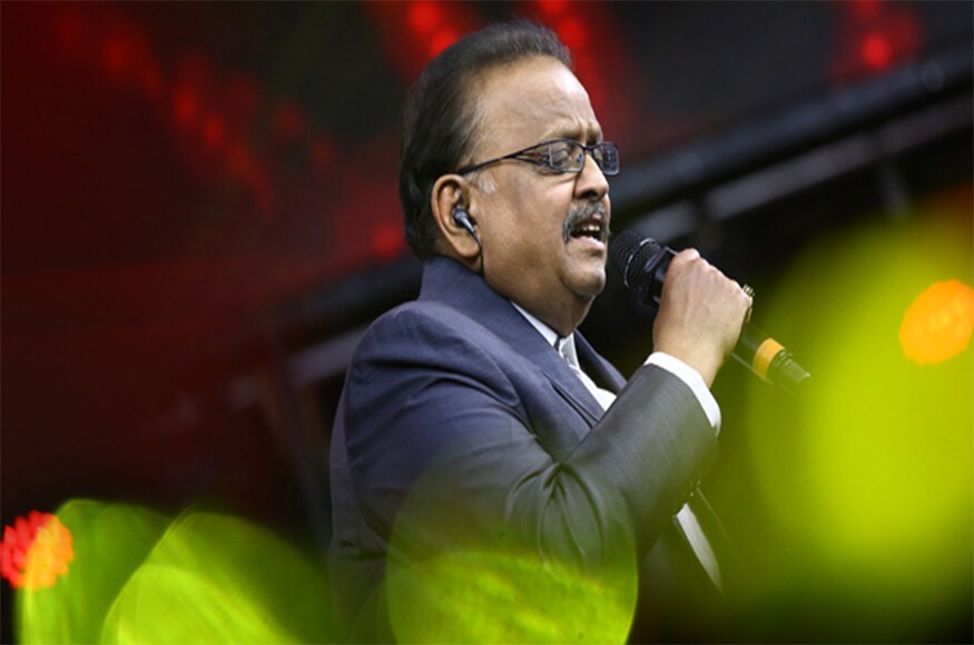 அனந்தபூரின் ஜே.என்.டி.யூ கல்லூரியில் பொறியியல் பட்டப்படிப்பைச் சேர்ந்த அவர், சில காரணங்களுக்காக படிப்பைத் தொடரவில்லை. பிறகு சென்னையில் நடந்த ஒரு இசைப் போட்டியில் அனைவரும் தனது பாட்டுத் திறமையால் திக்குமுக்காட வைத்தார். எஸ்.பி கோதண்டபானி நடுவராக இருந்த அந்த போட்டியில் அவர் வென்றார். கோதண்டபானியே அவரது குருவானார் அனந்தபூரின் ஜே.என்.டி.யூ கல்லூரியில் பொறியியல் பட்டப்படிப்பைச் சேர்ந்த அவர், சில காரணங்களுக்காக படிப்பைத் தொடரவில்லை. பிறகு சென்னையில் நடந்த ஒரு இசைப் போட்டியில் அனைவரும் தனது பாட்டுத் திறமையால் திக்குமுக்காட வைத்தார். எஸ்.பி கோதண்டபானி நடுவராக இருந்த அந்த போட்டியில் அவர் வென்றார். கோதண்டபானியே அவரது குருவானார்