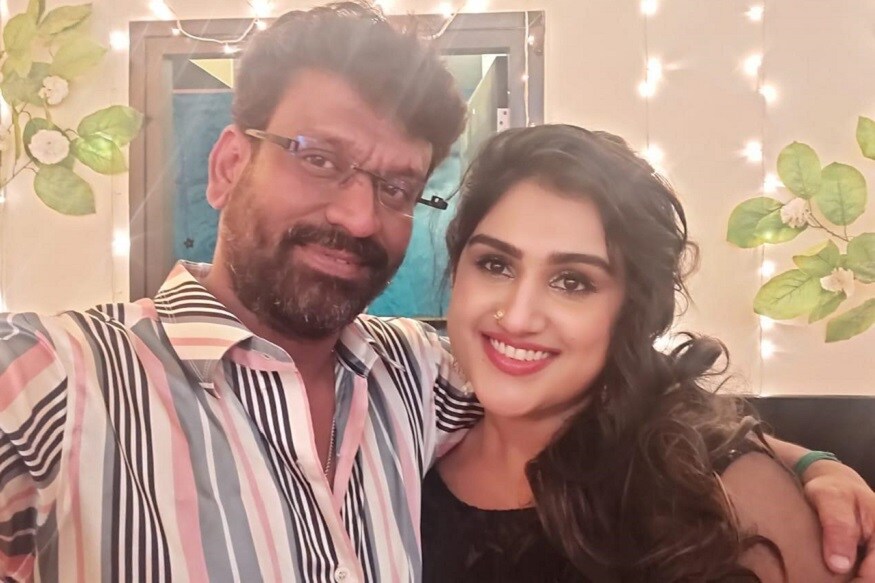பீட்டர் பாலின் முன்னாள் மனைவி கொடுத்திருக்கும் புகாரை சட்ட ரீதியாக எதிர்கொள்வோம் என்று வனிதா விஜயகுமார் தெரிவித்துள்ளார். பீட்டர் பாலின் முன்னாள் மனைவி கொடுத்திருக்கும் புகாரை சட்ட ரீதியாக எதிர்கொள்வோம் என்று வனிதா விஜயகுமார் தெரிவித்துள்ளார்.