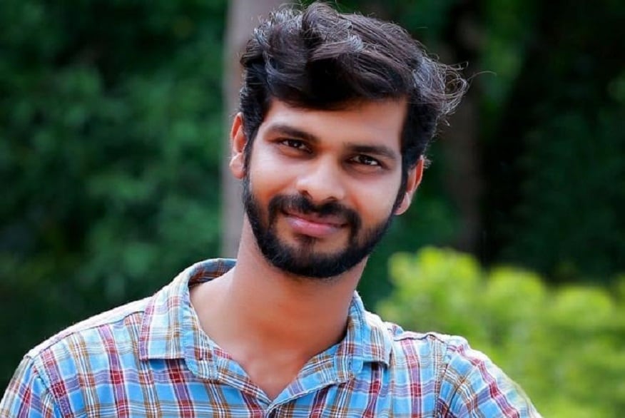 மாணவனாக இருக்கும்போது நூற்றுக்கணக்கான பயணிகளின் உயிரைக் காத்த அனுஜித், தனது 27 வயதில் மரணமடைந்த பிறகும் 8 பேருக்கு வாழ்வளித்துள்ளார். மாணவனாக இருக்கும்போது நூற்றுக்கணக்கான பயணிகளின் உயிரைக் காத்த அனுஜித், தனது 27 வயதில் மரணமடைந்த பிறகும் 8 பேருக்கு வாழ்வளித்துள்ளார்.