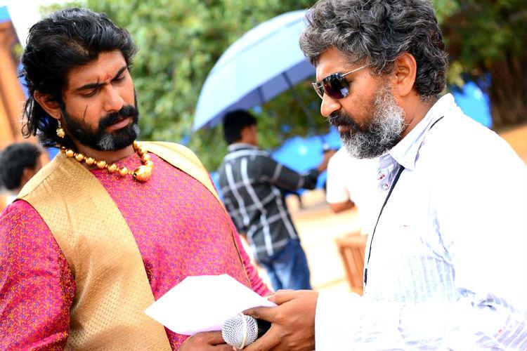 இந்தியாவில் கொரோனா பரவல் வேகம் நாளுக்கு நாள் அதிகரித்துவருகிறது. பொதுமக்களைக் கடந்து, அரசியல் பிரபலங்கள், எம்.எல்.ஏக்கள், திரைப்பிரபலங்கள் உள்ளிட்டோரும் தொடர்ச்சியாக கொரோனாவால் பாதிக்கப்பட்டுவருகின்றனர். இந்தியாவில் கொரோனா பரவல் வேகம் நாளுக்கு நாள் அதிகரித்துவருகிறது. பொதுமக்களைக் கடந்து, அரசியல் பிரபலங்கள், எம்.எல்.ஏக்கள், திரைப்பிரபலங்கள் உள்ளிட்டோரும் தொடர்ச்சியாக கொரோனாவால் பாதிக்கப்பட்டுவருகின்றனர்.